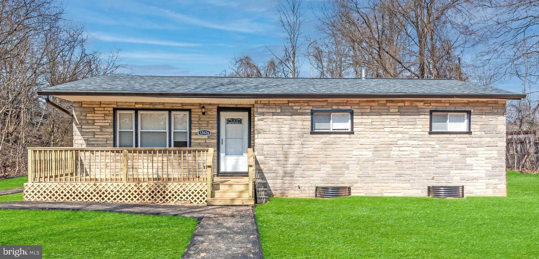 TWIN RIVER BEACH - Residential