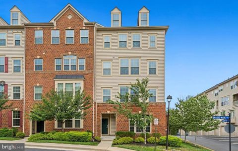 Property photo of 26052 Braided Mane Terrace, Aldie, VA 20105