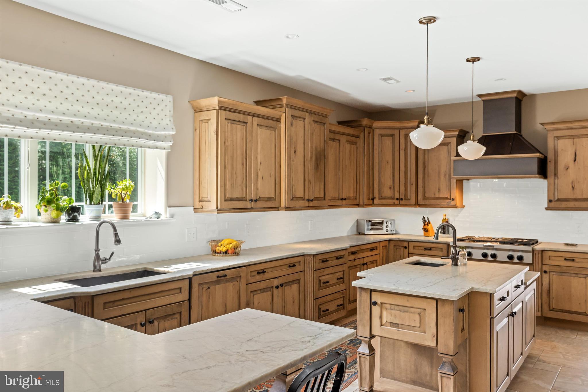 DOYLESTOWN BORO - Residential