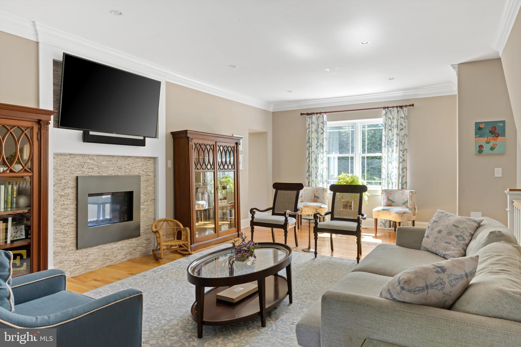 DOYLESTOWN BORO - Residential