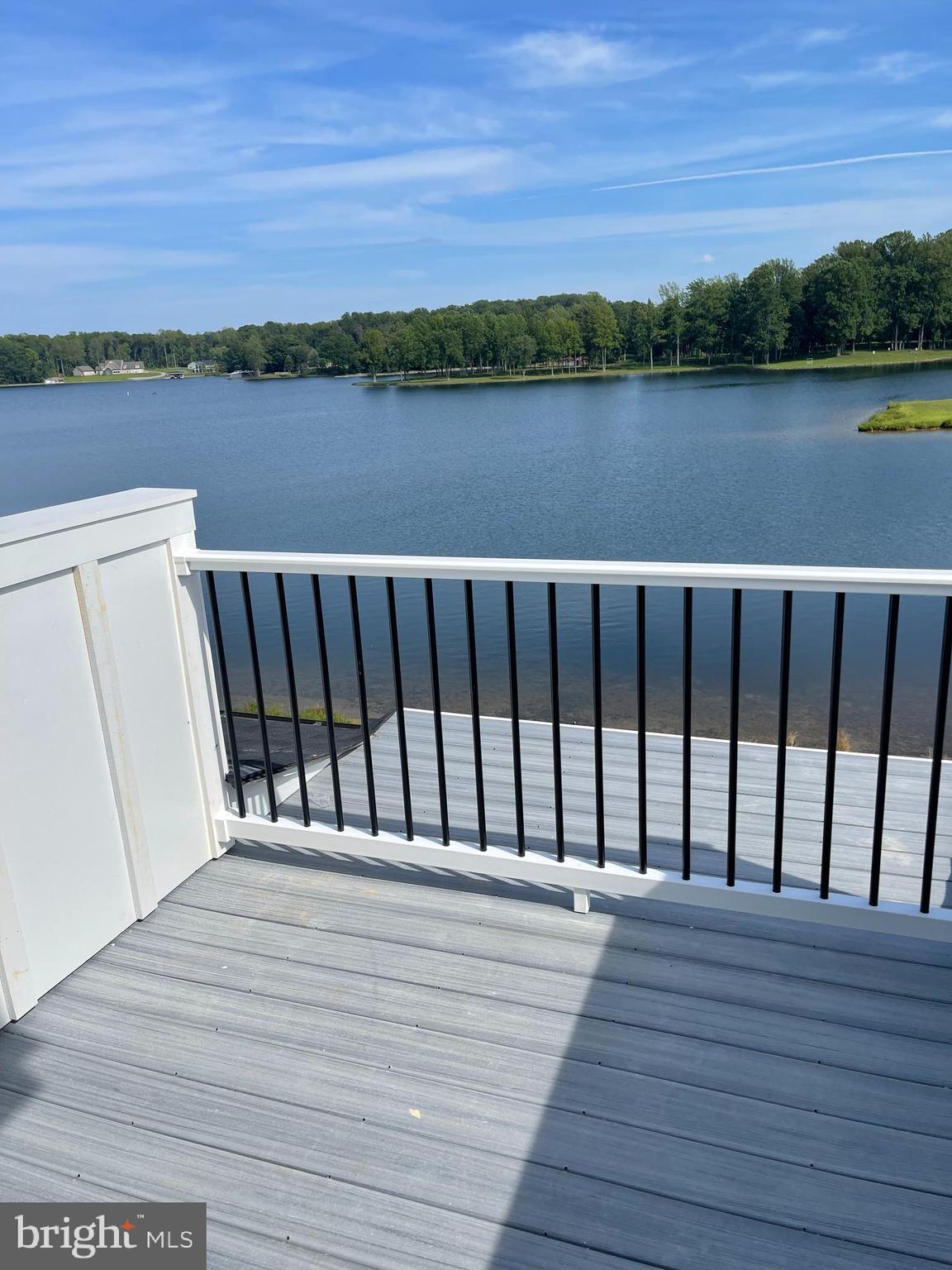 ROCK ISLAND LANDING - Residential