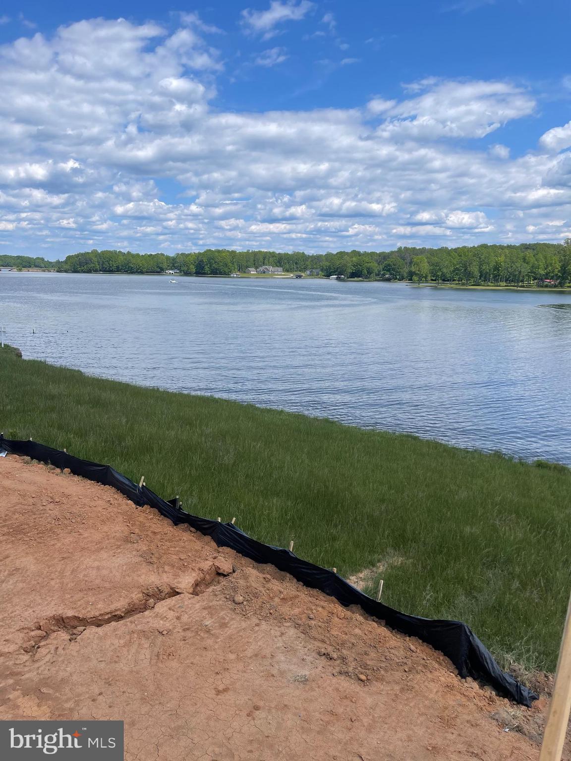 ROCK ISLAND LANDING - Residential