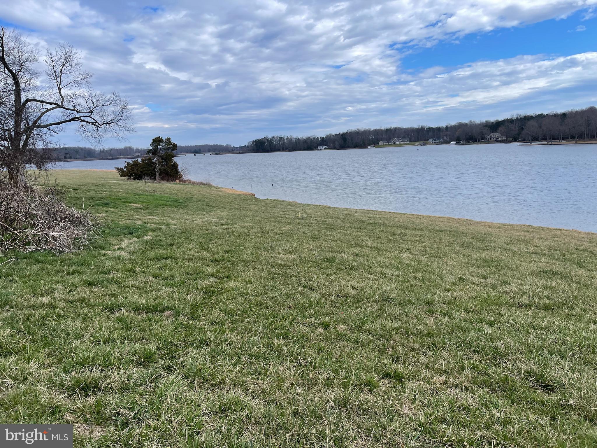 ROCK ISLAND LANDING - Residential