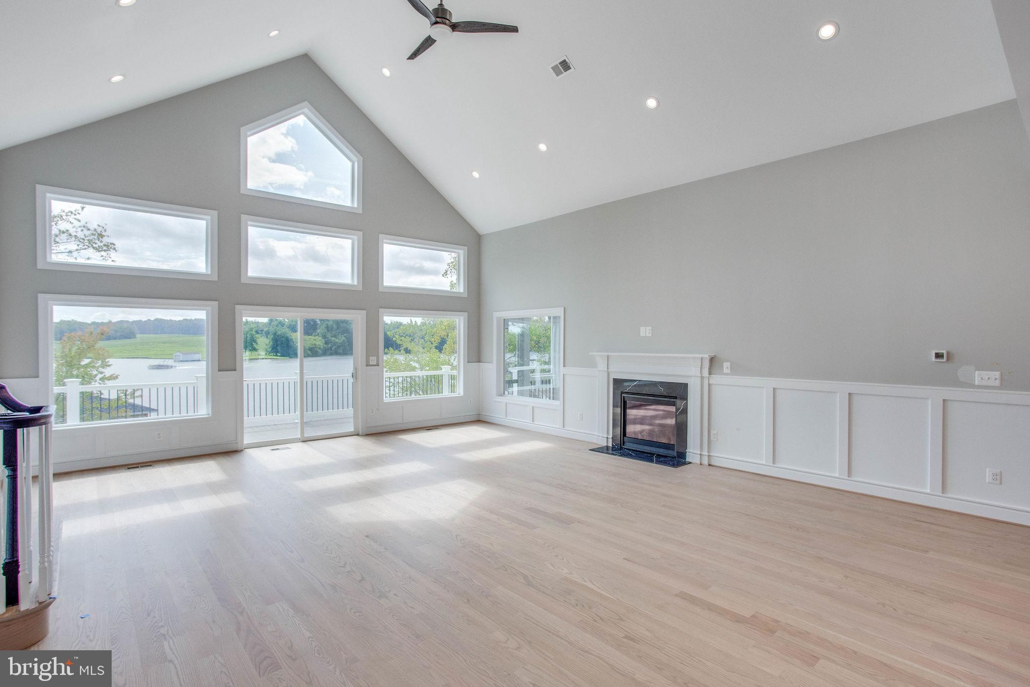 ROCK ISLAND LANDING - Residential