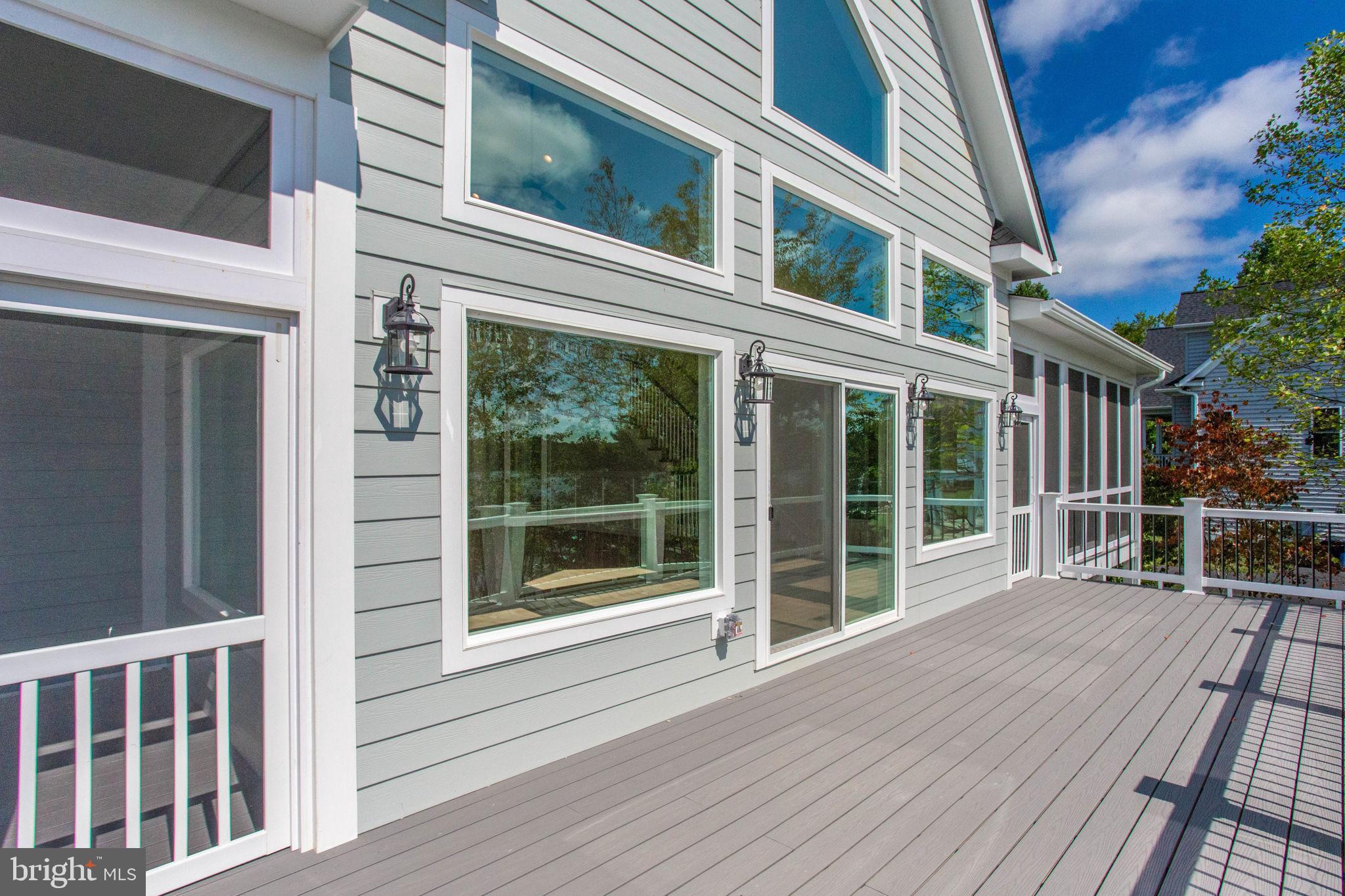 ROCK ISLAND LANDING - Residential