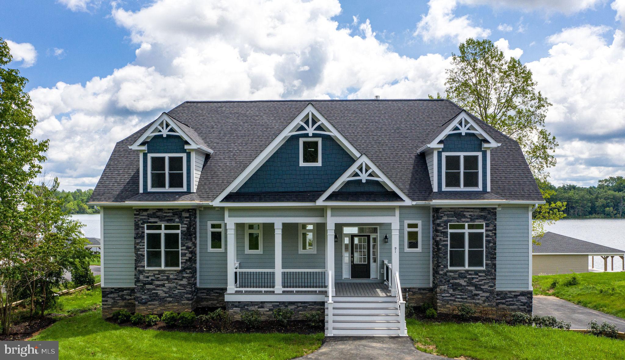 ROCK ISLAND LANDING - Residential