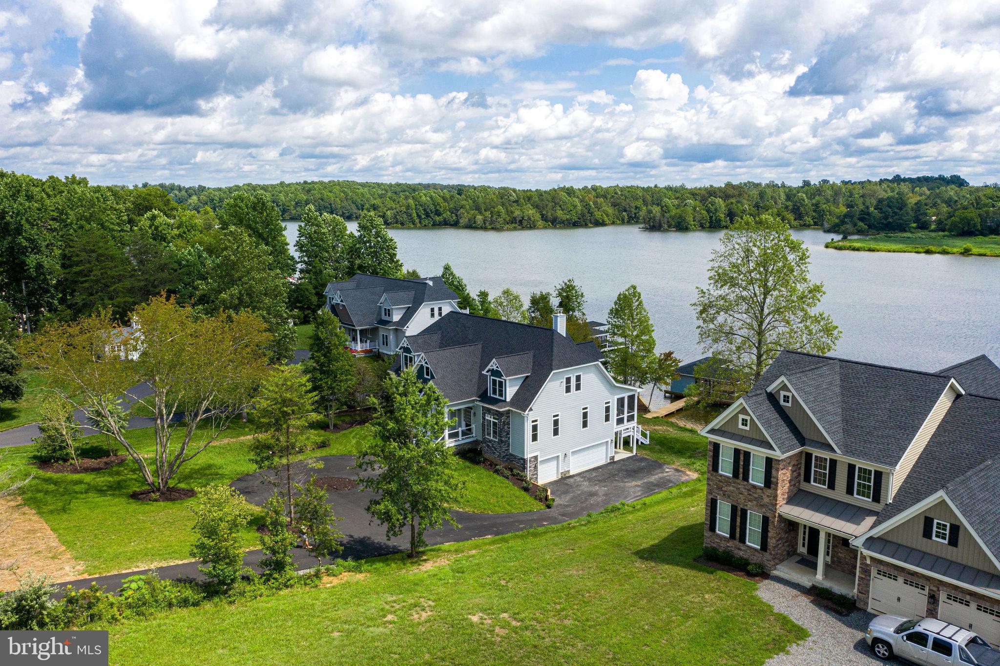 ROCK ISLAND LANDING - Residential