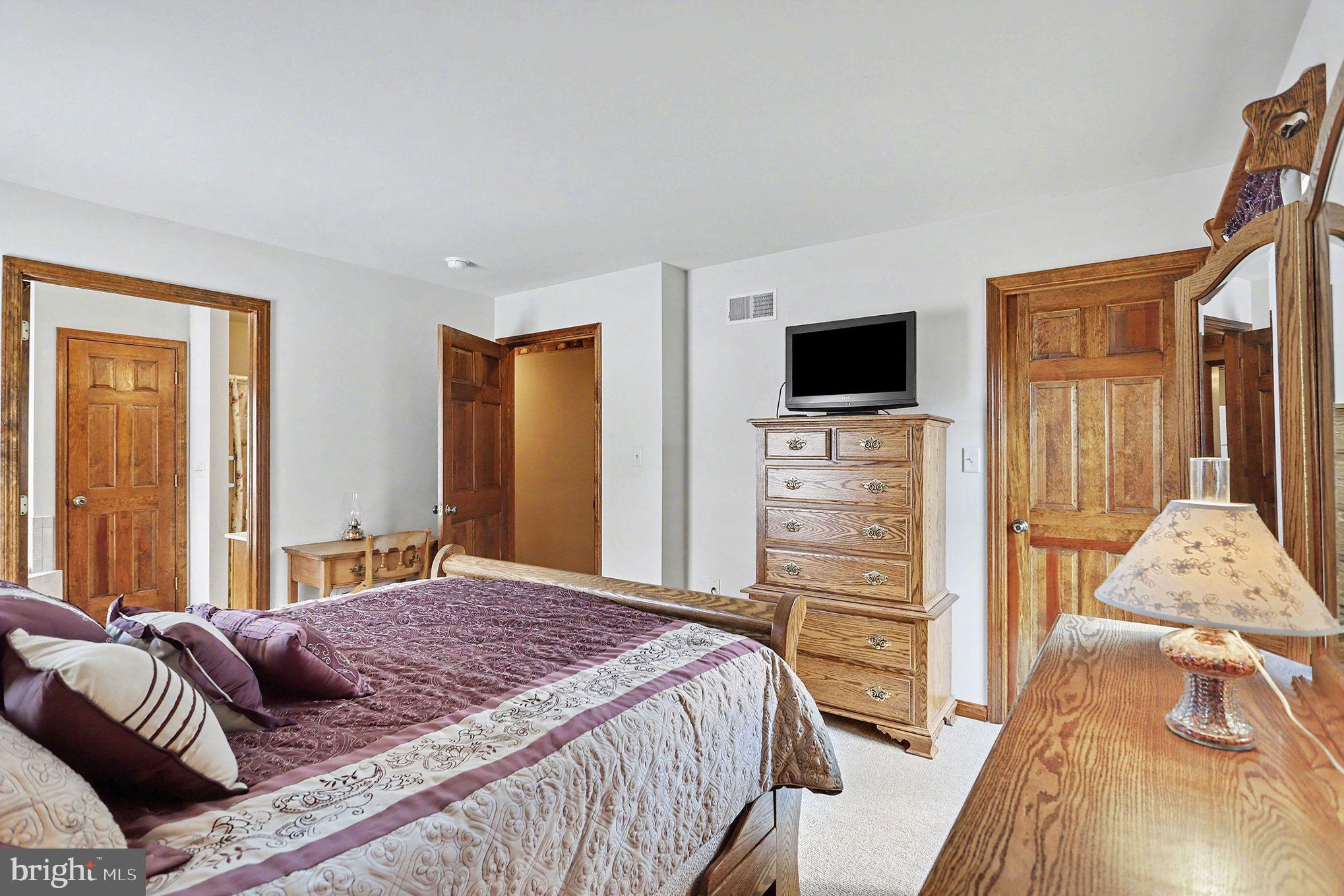 EAST EARL TWP - Residential