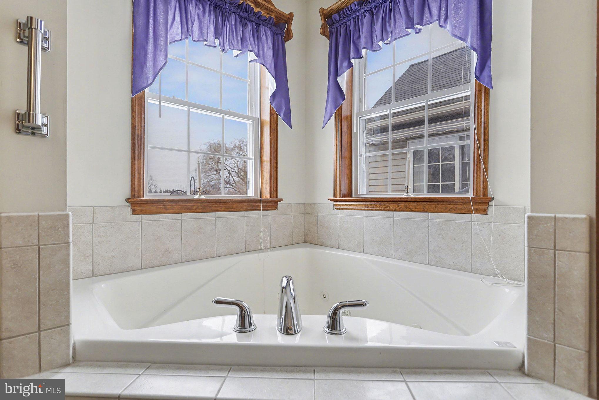 EAST EARL TWP - Residential