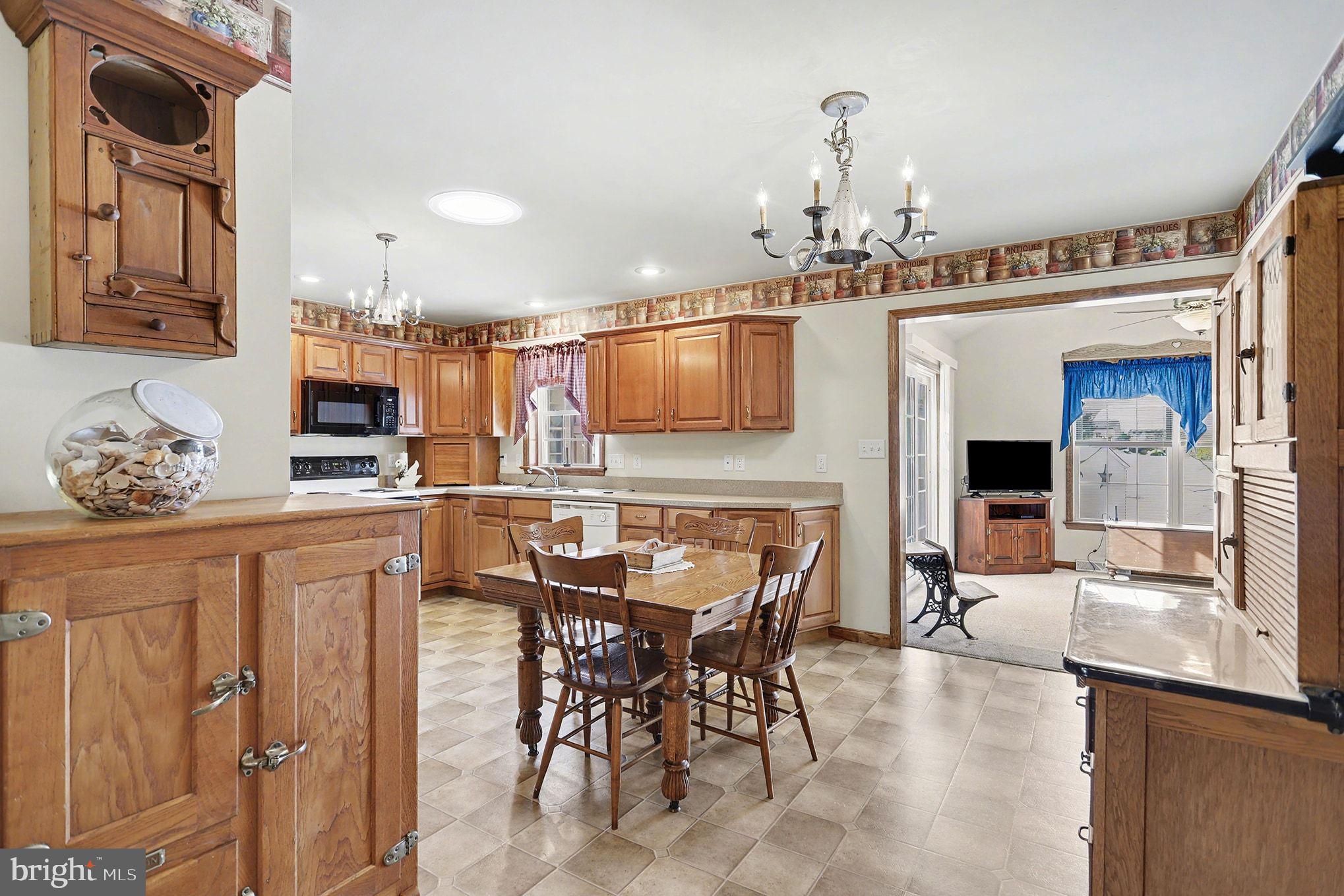 EAST EARL TWP - Residential