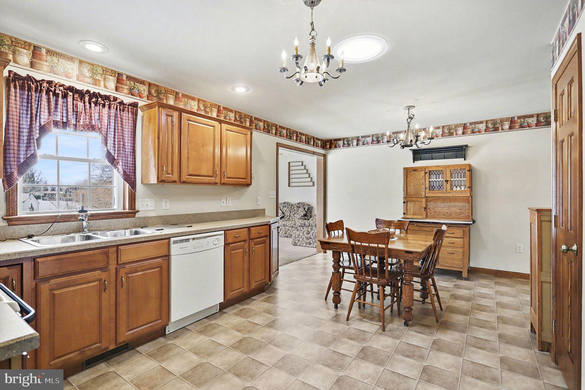 EAST EARL TWP - Residential