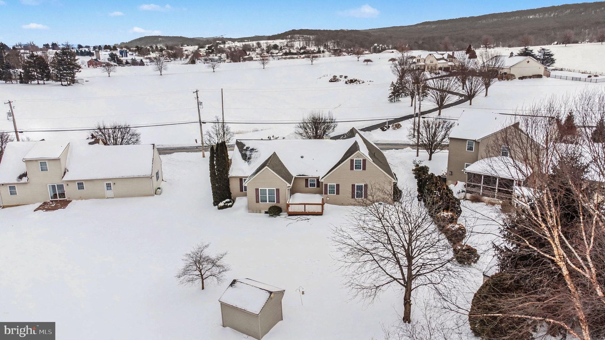 EAST EARL TWP - Residential