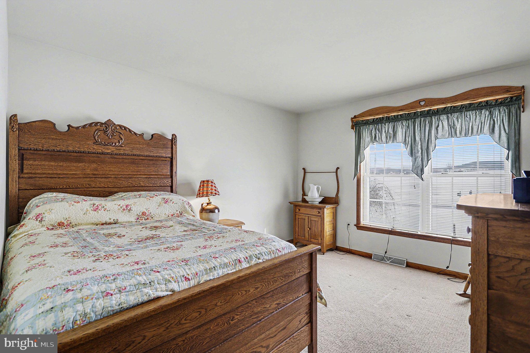 EAST EARL TWP - Residential