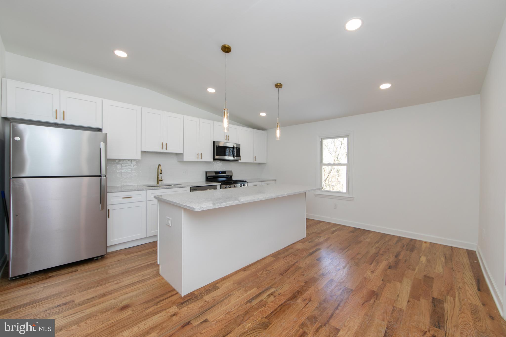 117 W NICHOLSON ROAD