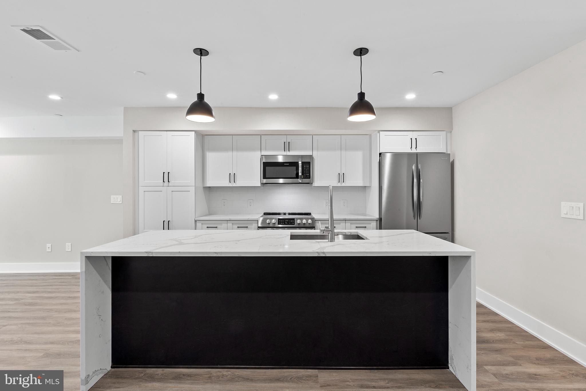 FITLER SQUARE - Residential Lease