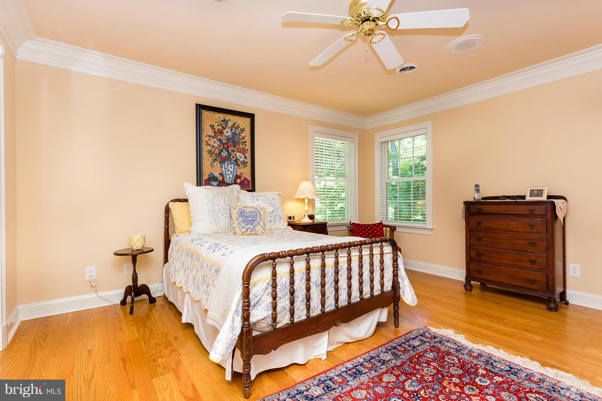 BLOOMSBURY - Residential