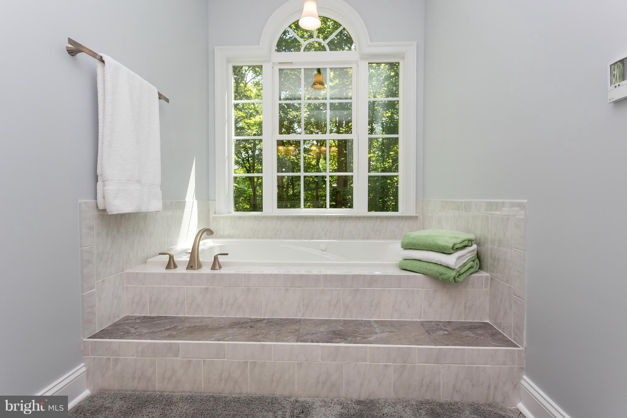 BLOOMSBURY - Residential