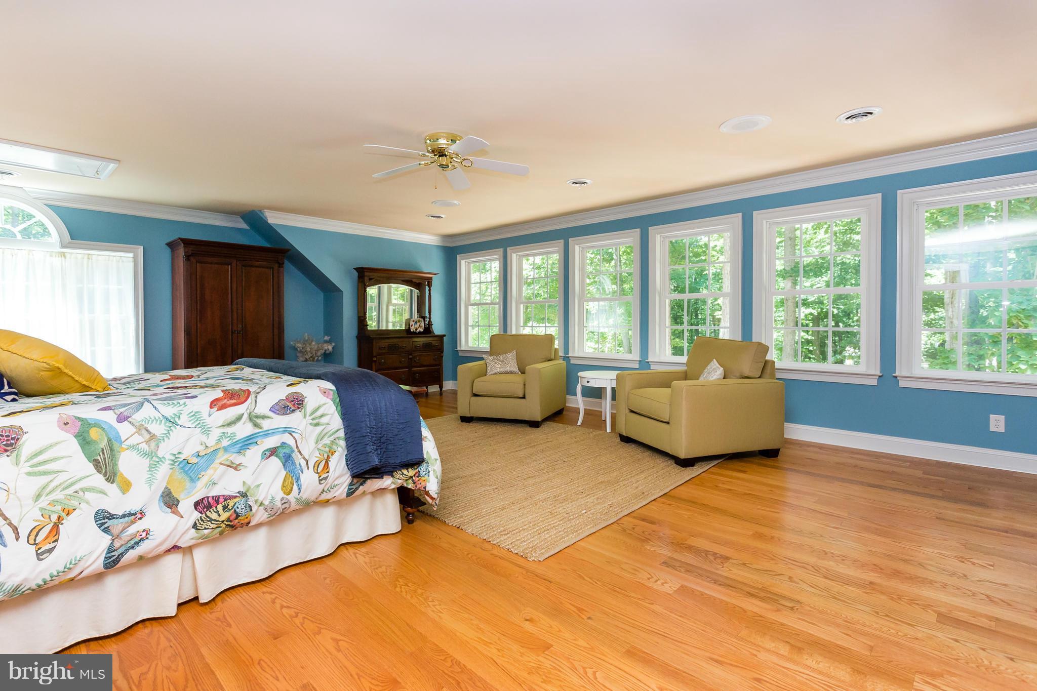 BLOOMSBURY - Residential