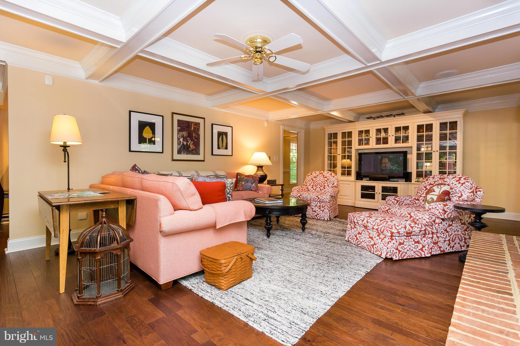 BLOOMSBURY - Residential