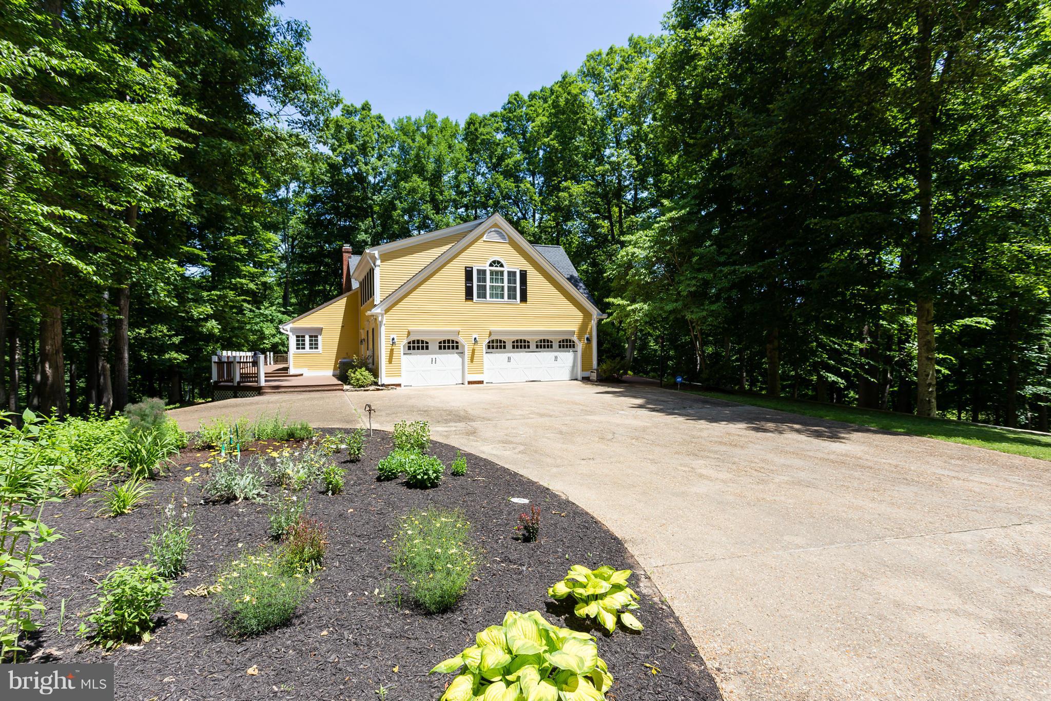 BLOOMSBURY - Residential