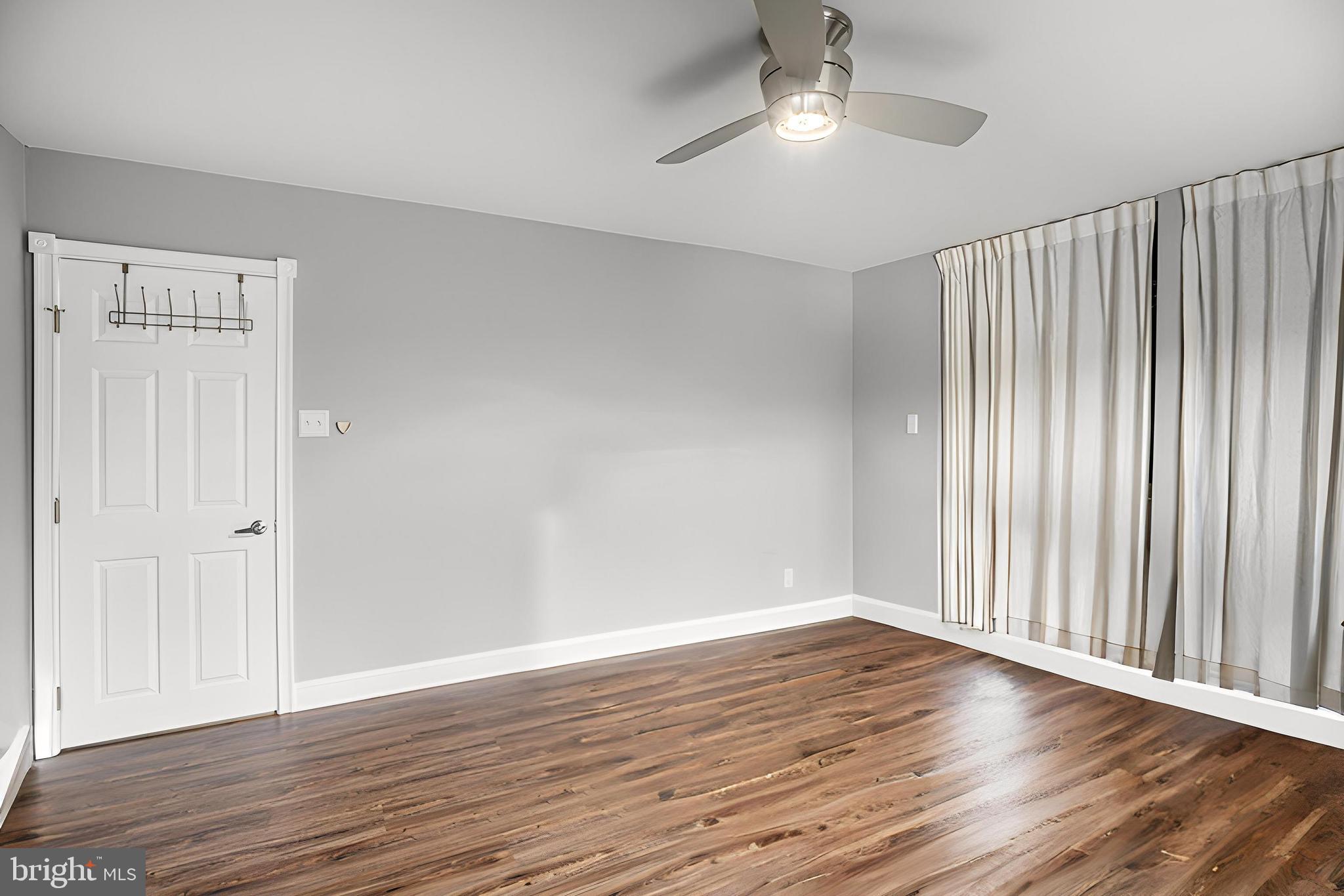 CHELTENHAM VIL - Residential