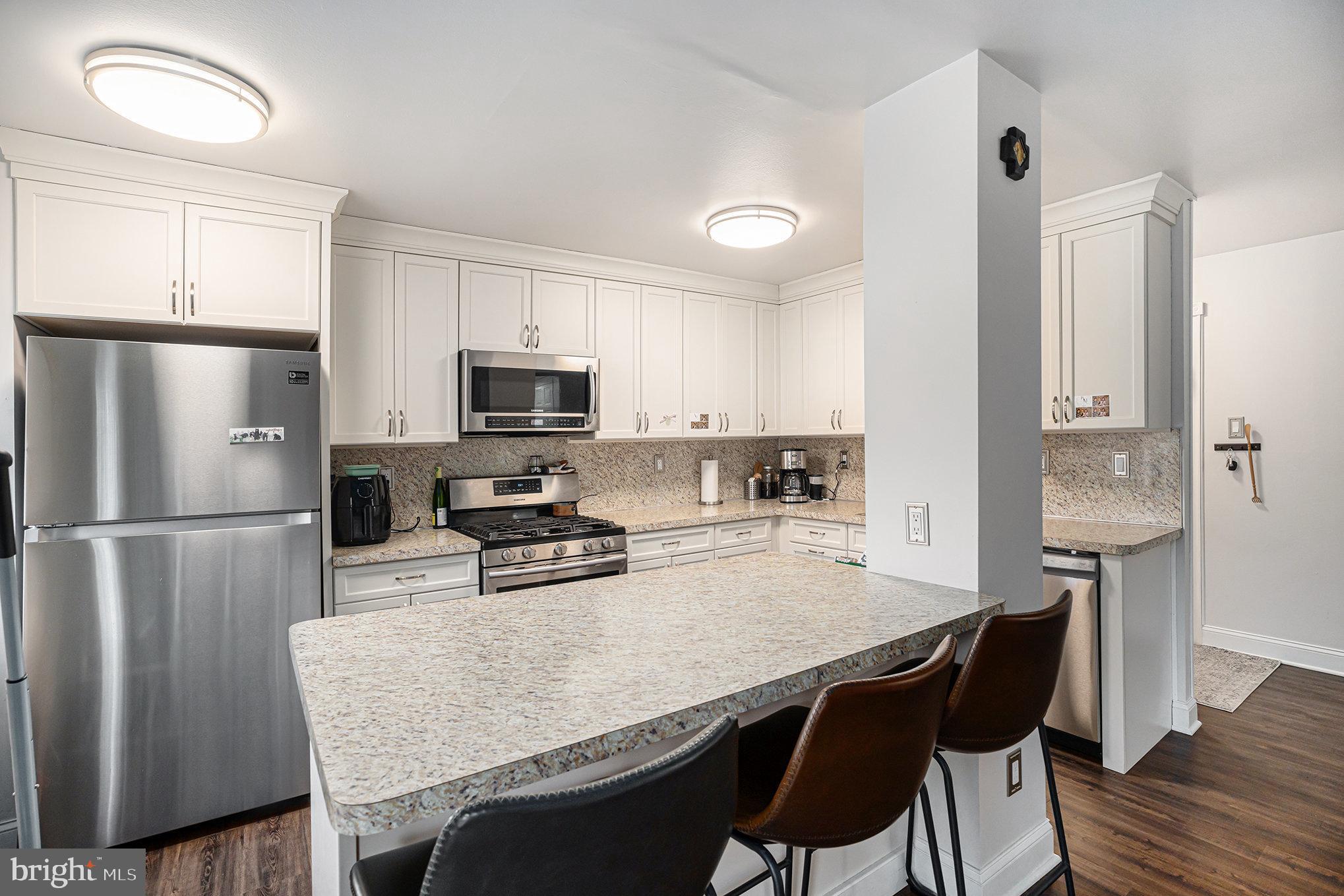 CHELTENHAM VIL - Residential