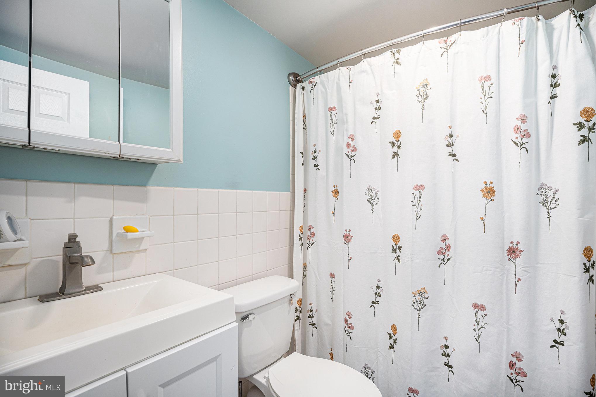 CHELTENHAM VIL - Residential