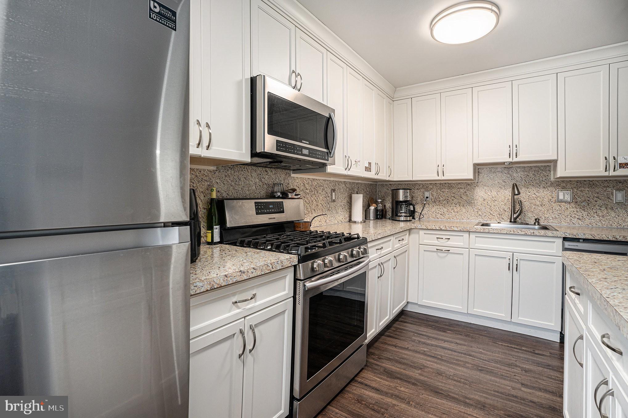 CHELTENHAM VIL - Residential