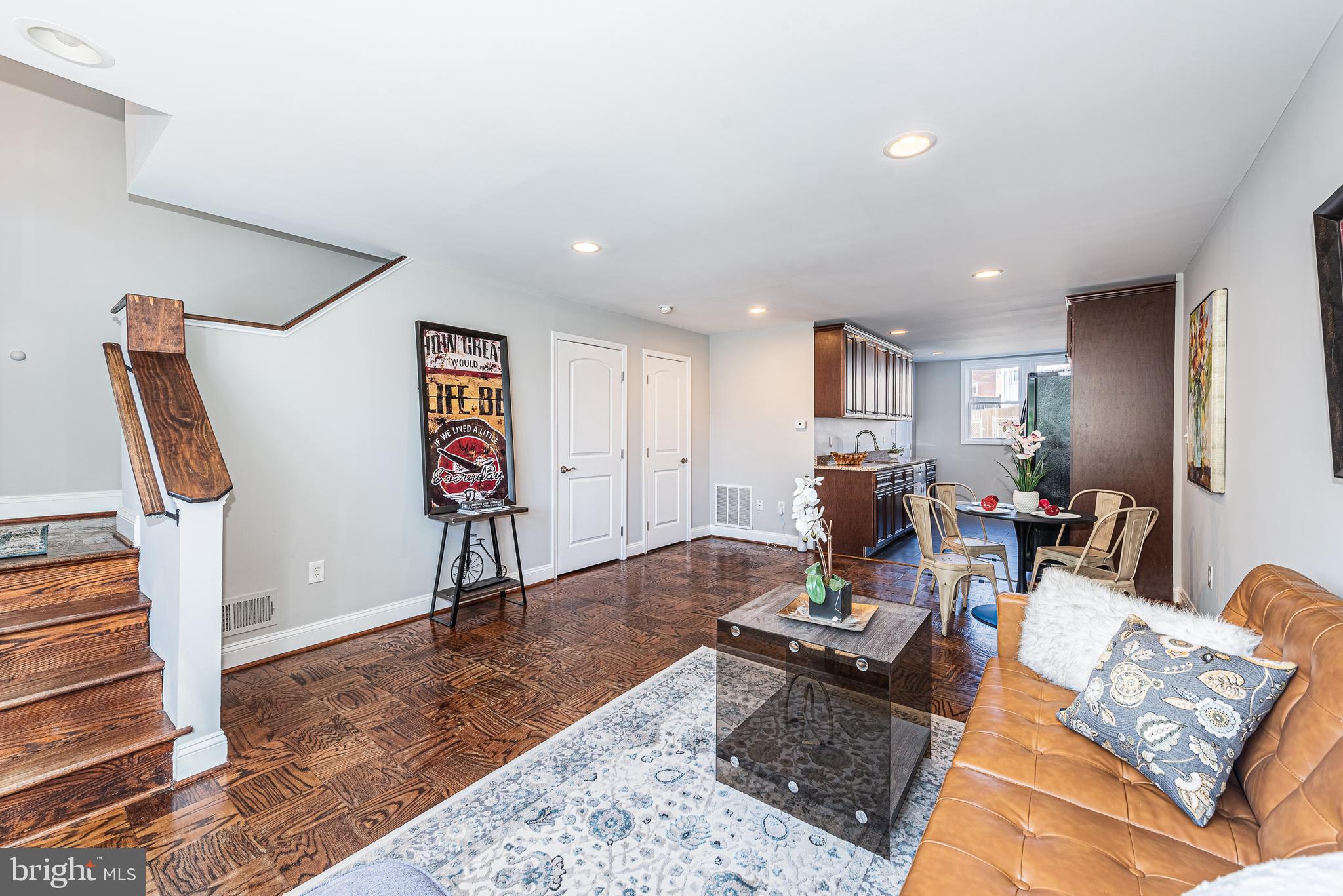 FRANKFORD - Residential