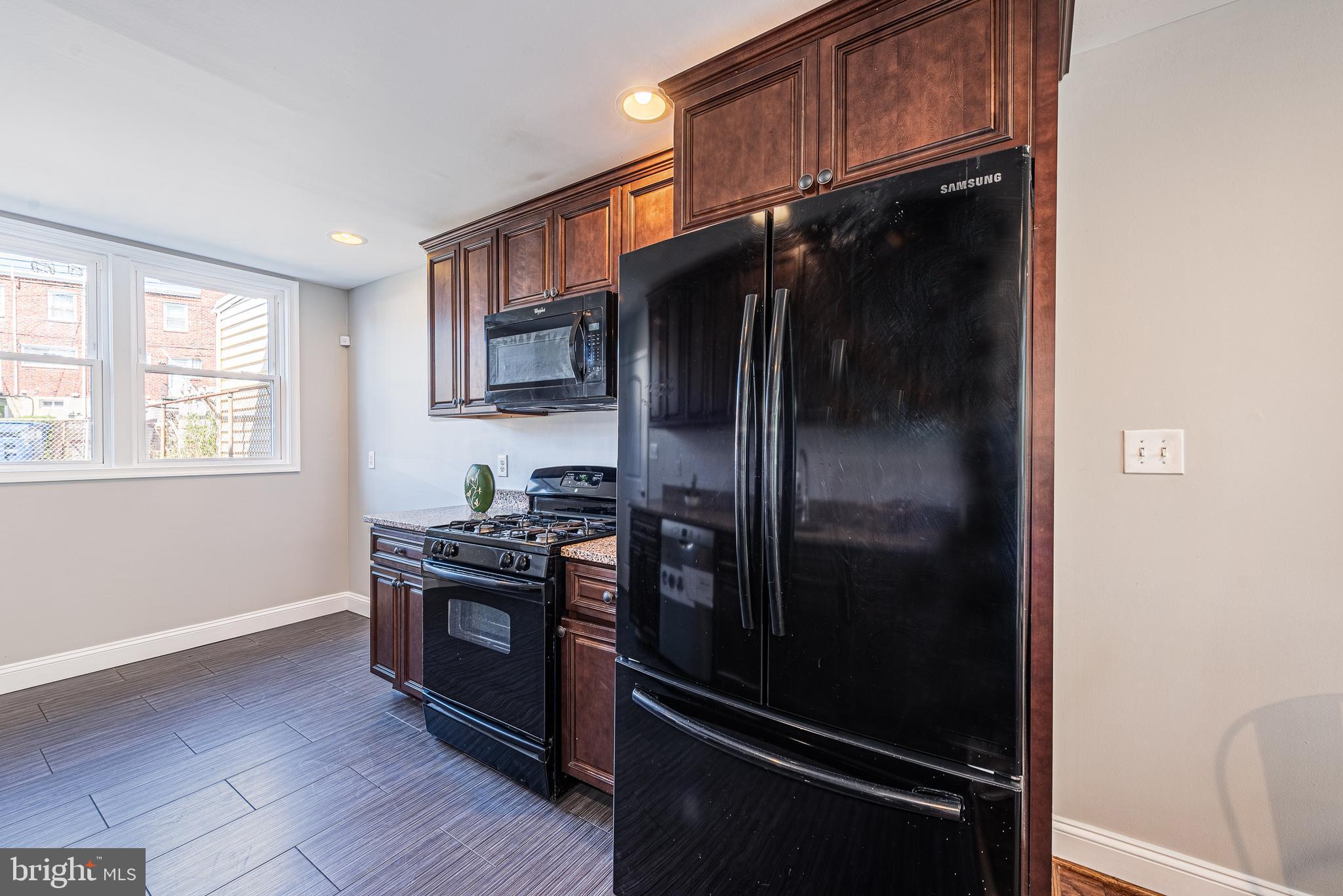 FRANKFORD - Residential