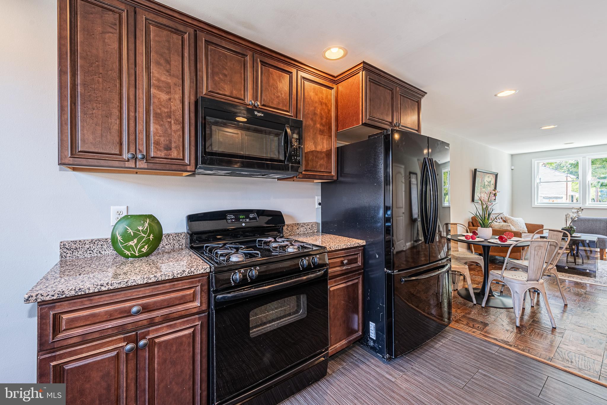 FRANKFORD - Residential