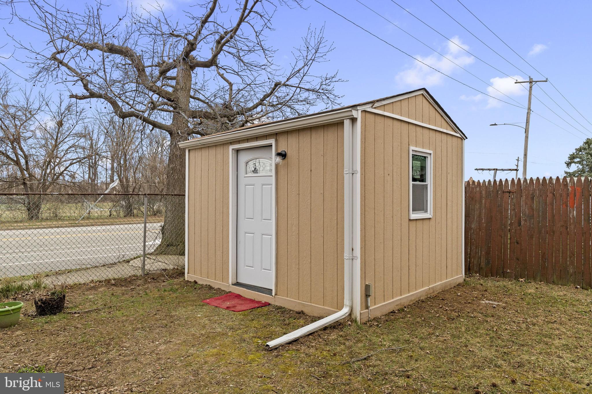 CAMELOT ESTATES - Residential