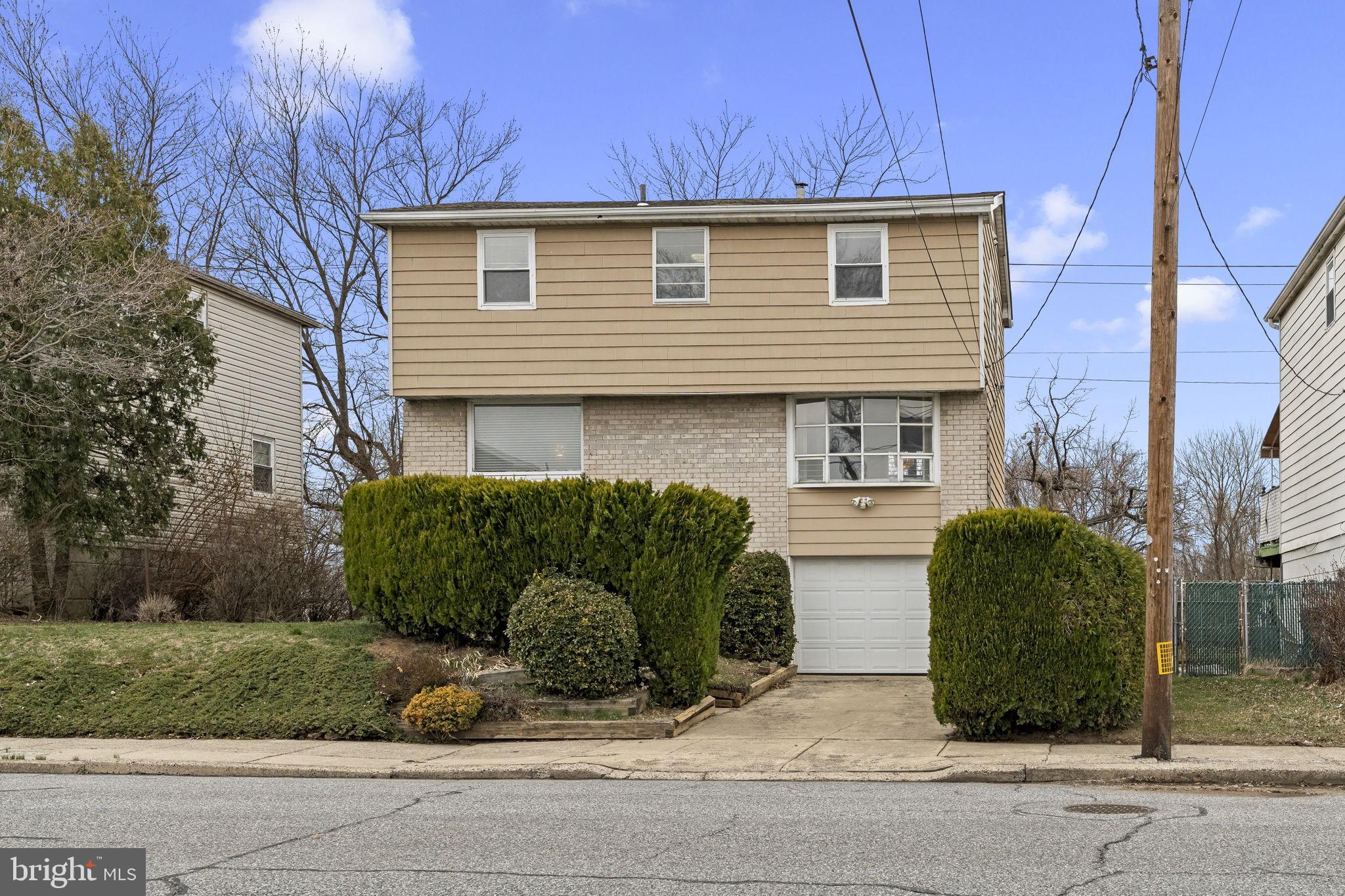 CAMELOT ESTATES - Residential