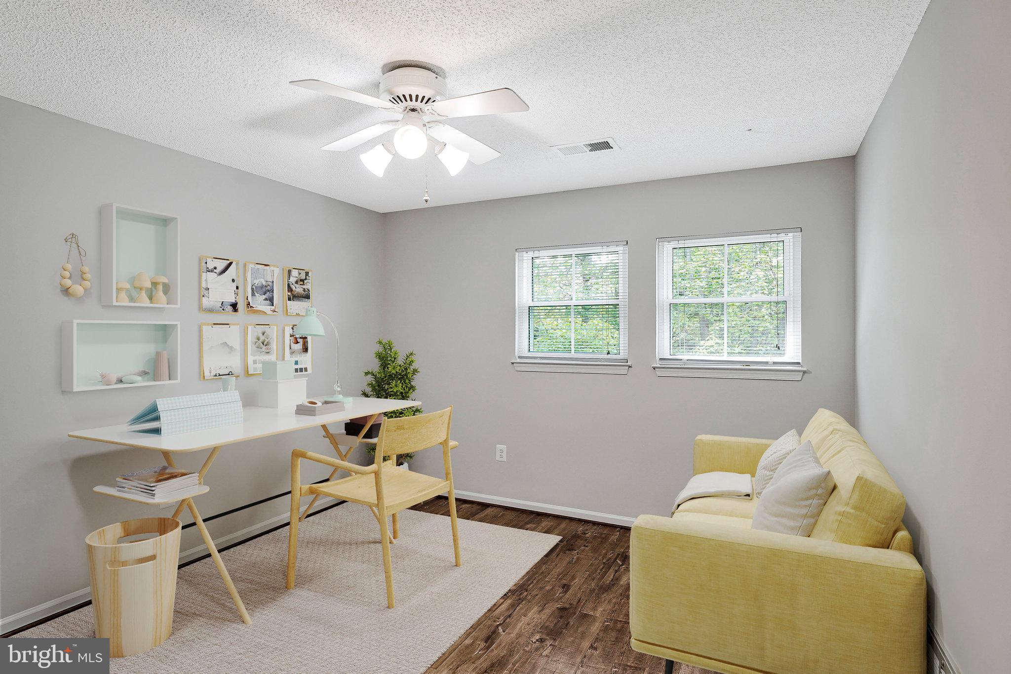 OAK PARK CONDO - Residential Lease