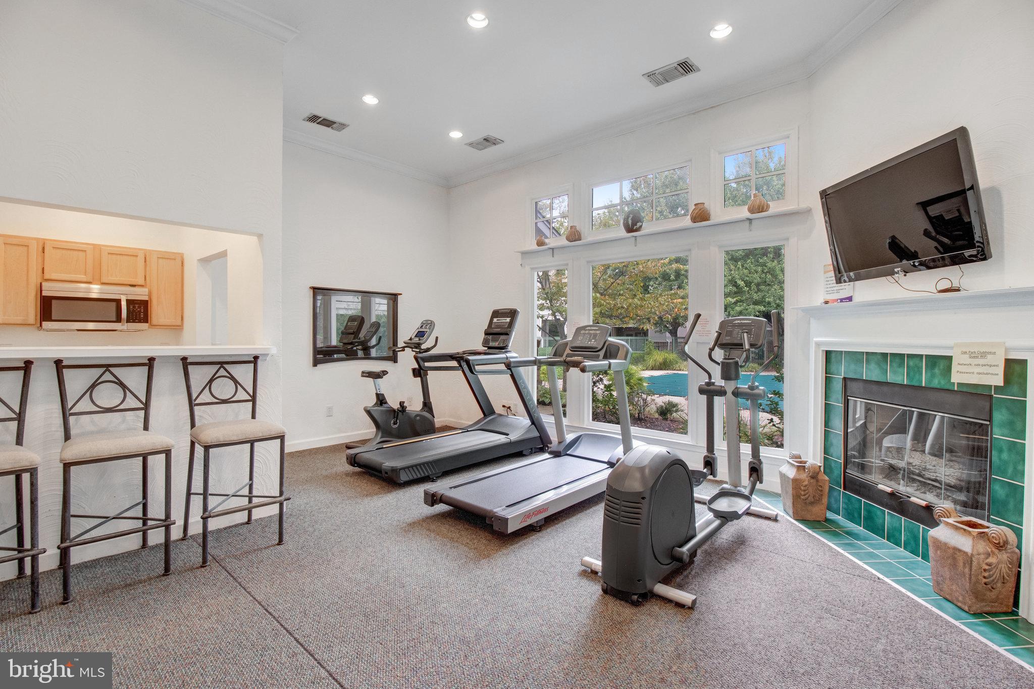 OAK PARK CONDO - Residential Lease