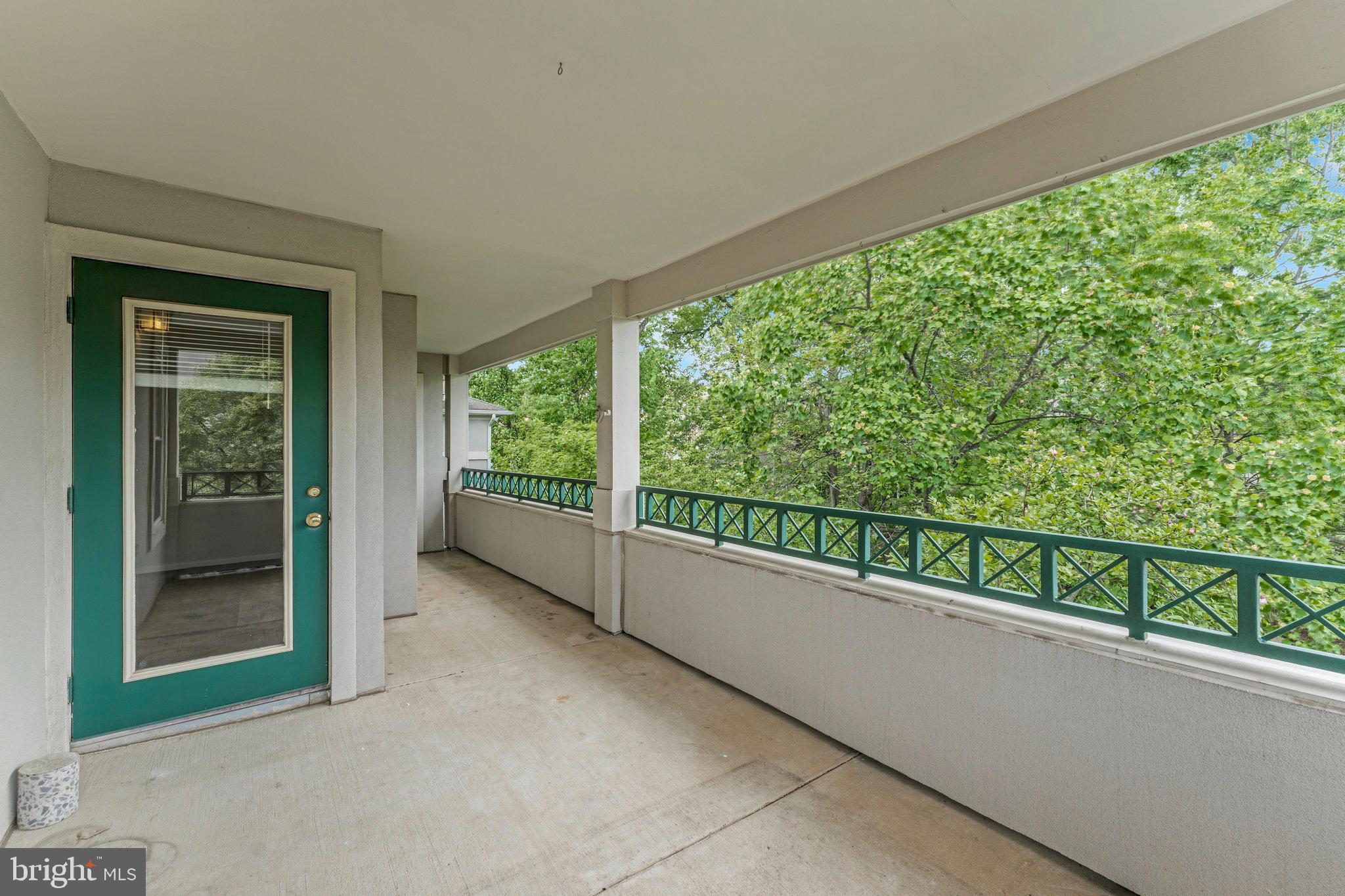 OAK PARK CONDO - Residential Lease