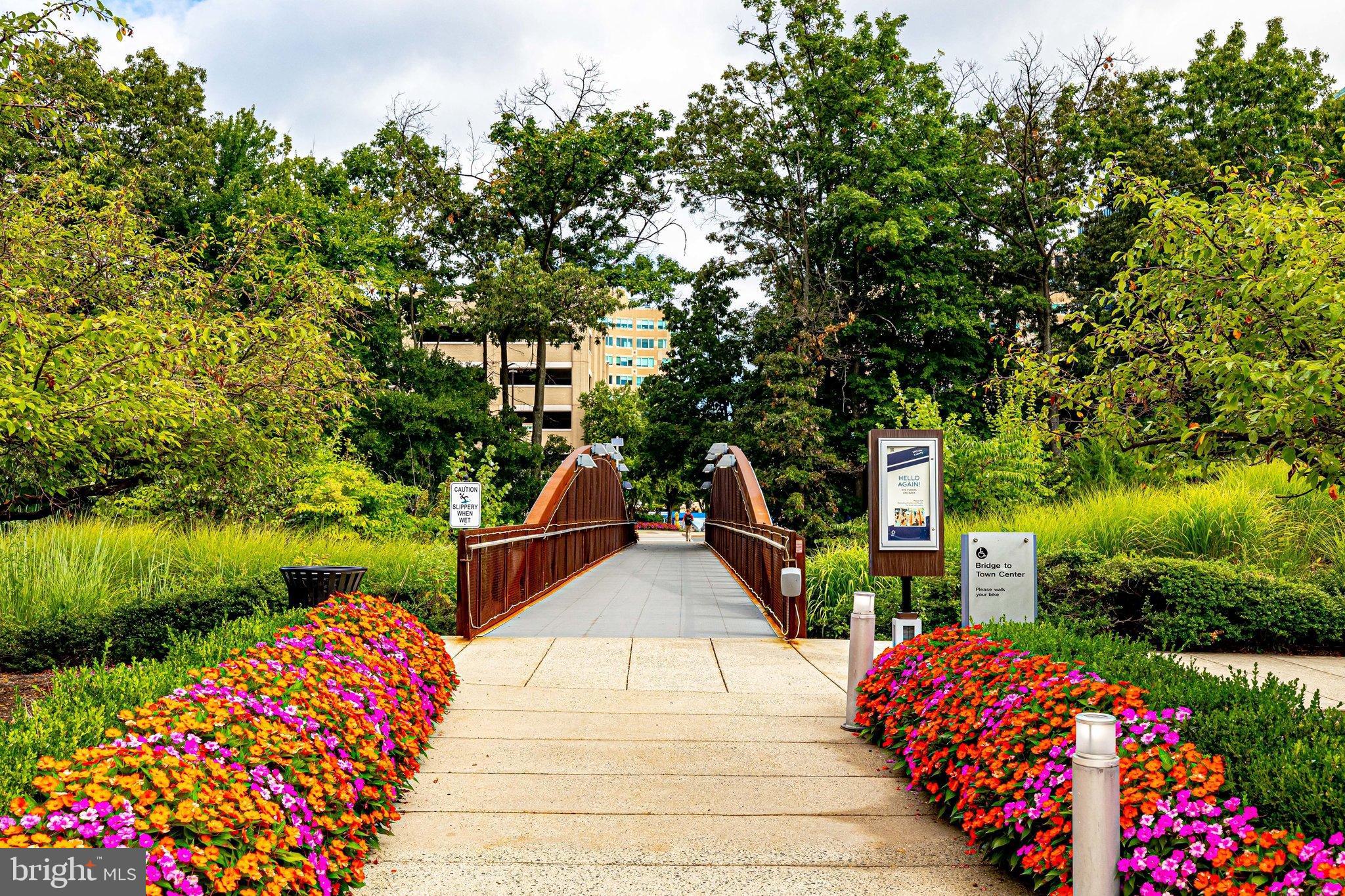 OAK PARK CONDO - Residential Lease