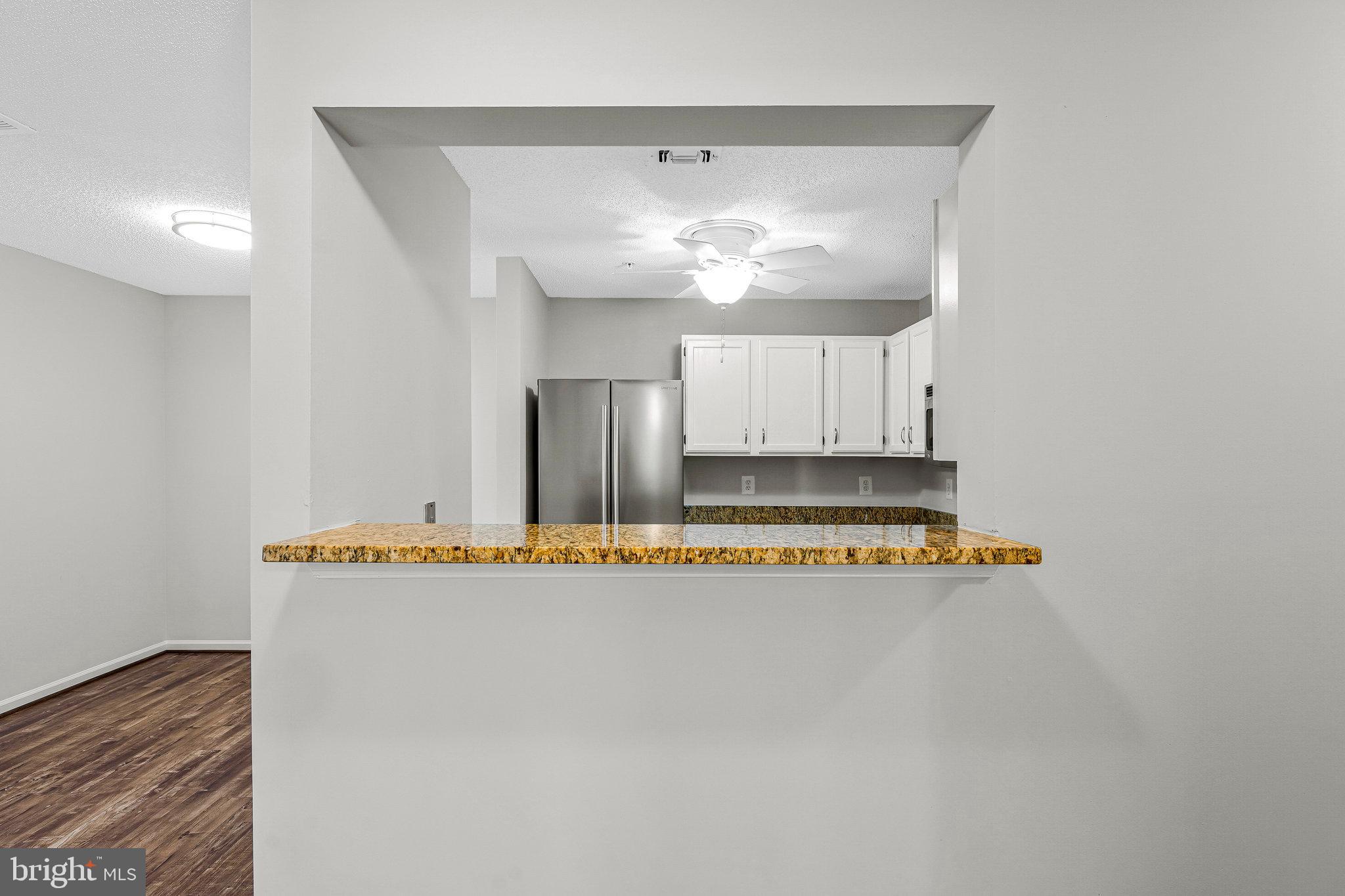 OAK PARK CONDO - Residential Lease