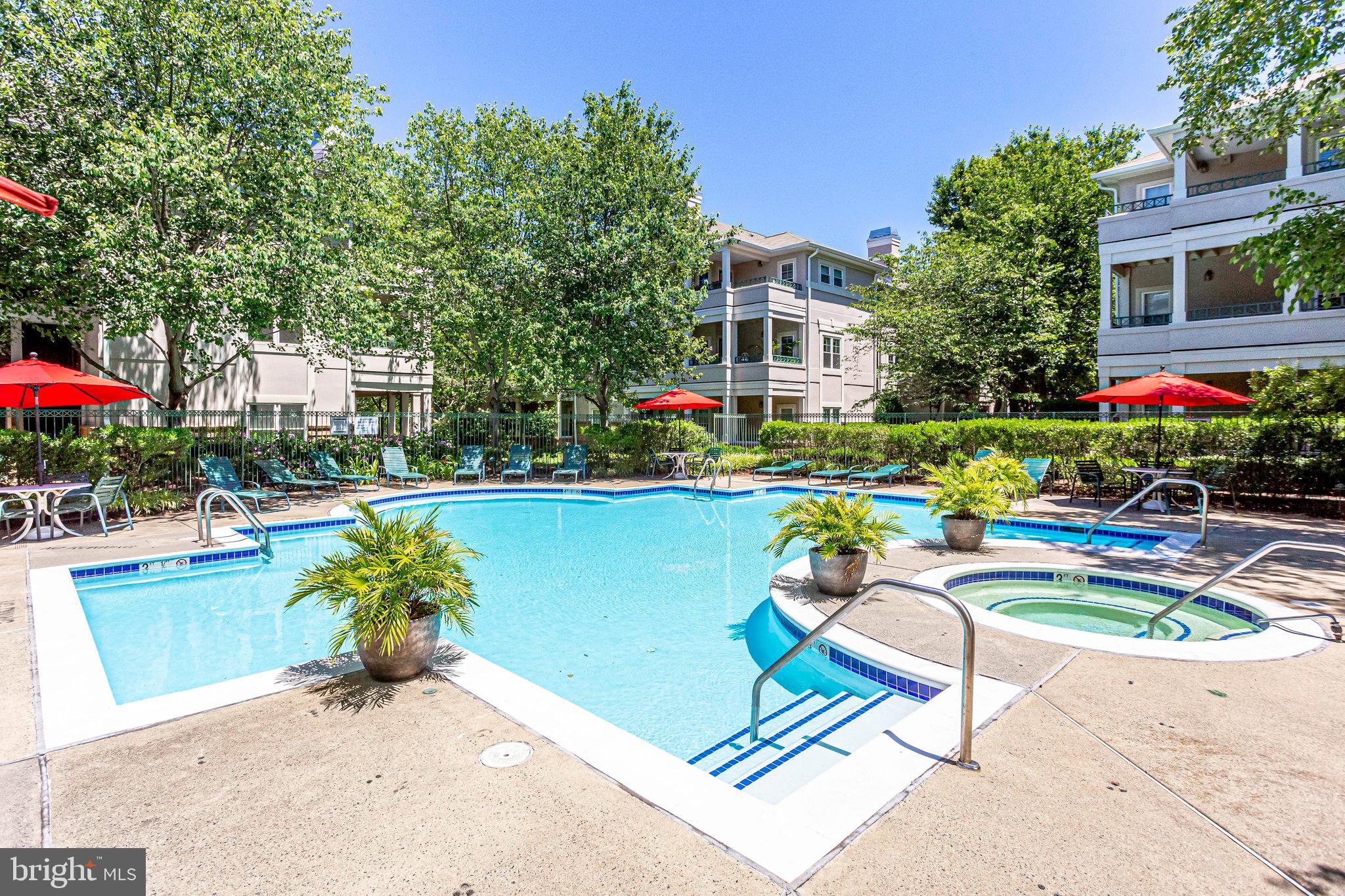 OAK PARK CONDO - Residential Lease