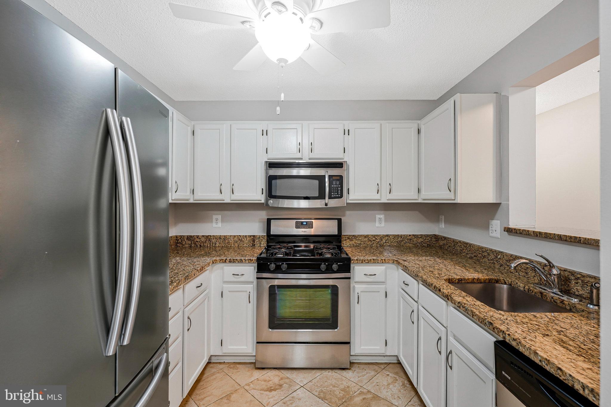 OAK PARK CONDO - Residential Lease