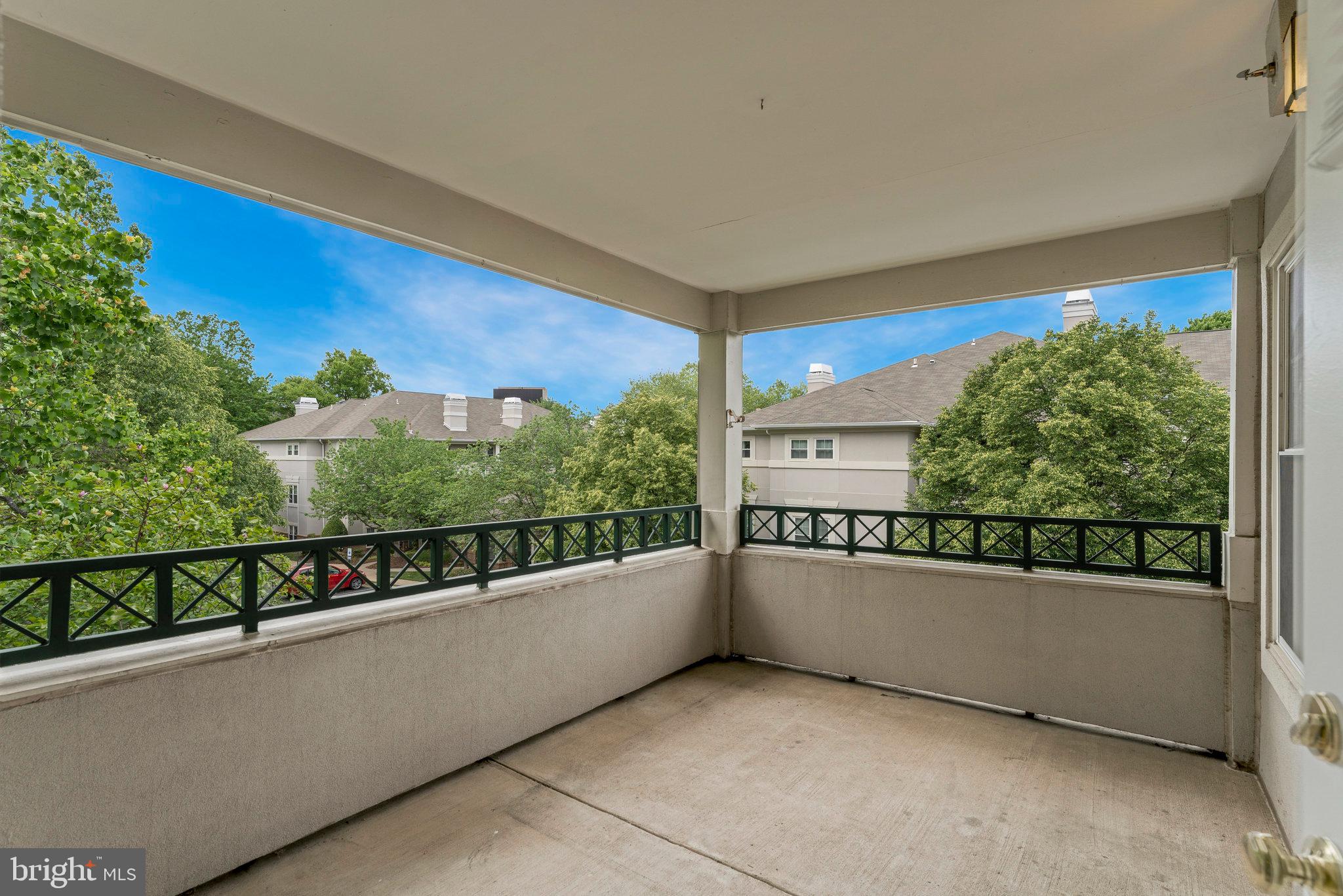OAK PARK CONDO - Residential Lease