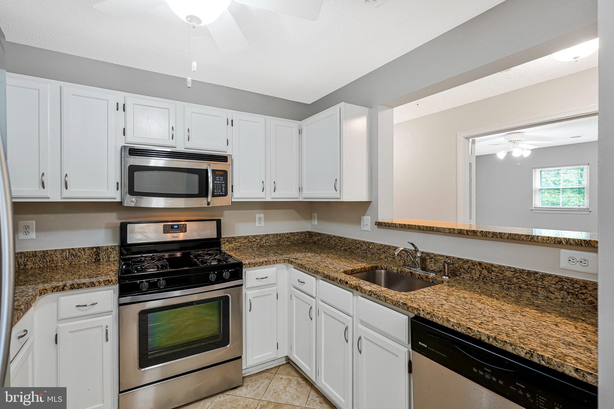 OAK PARK CONDO - Residential Lease