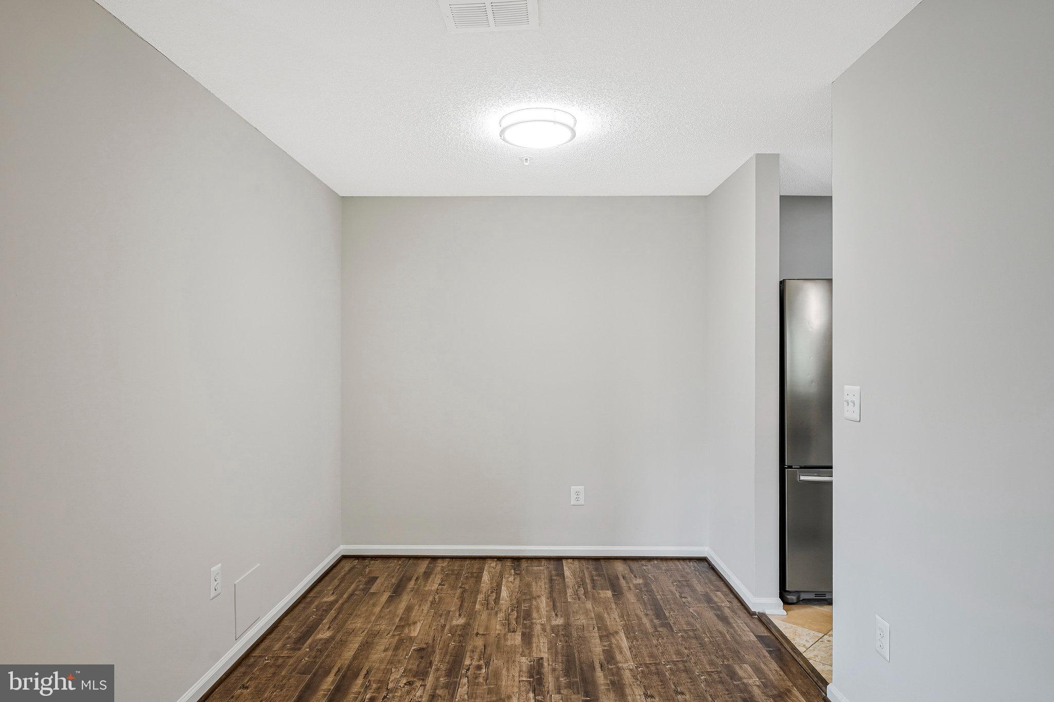OAK PARK CONDO - Residential Lease