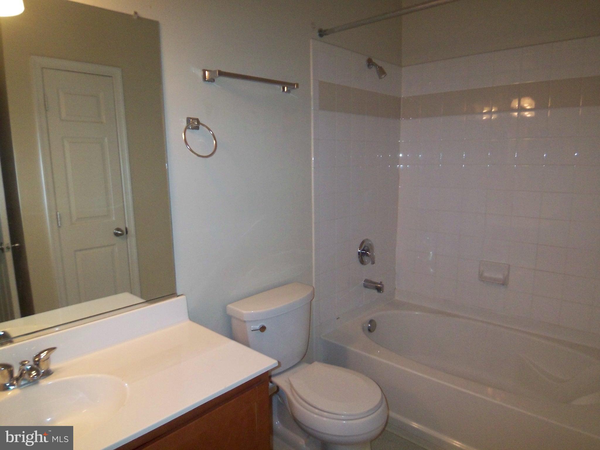 EXCHANGE AT VAN DORN - Residential Lease