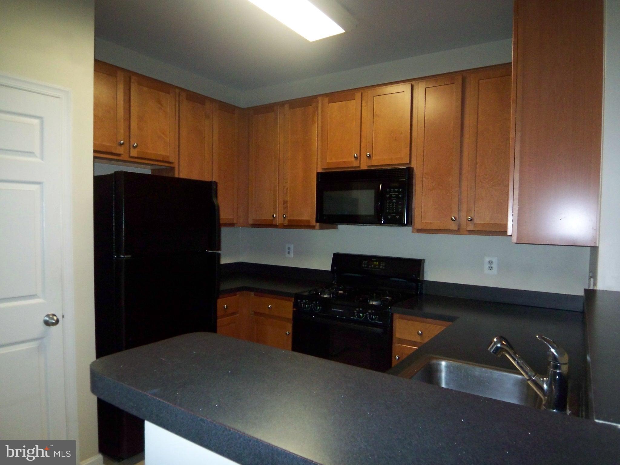 EXCHANGE AT VAN DORN - Residential Lease