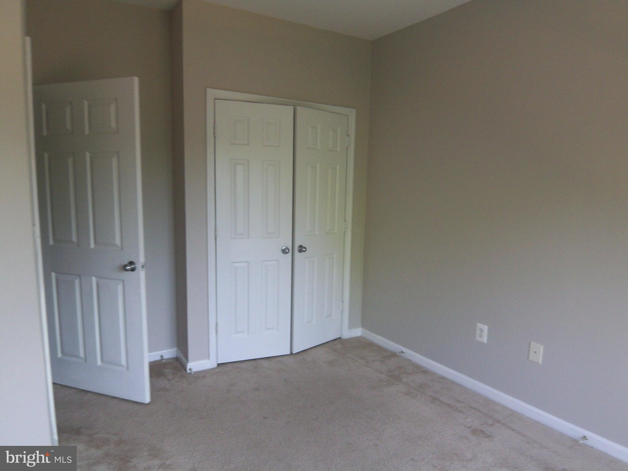 EXCHANGE AT VAN DORN - Residential Lease