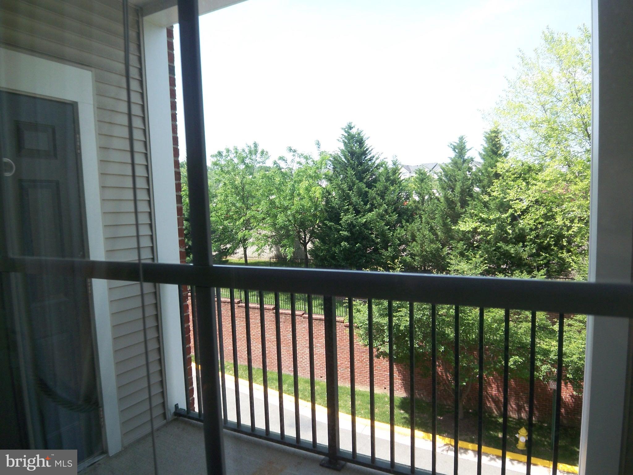 EXCHANGE AT VAN DORN - Residential Lease