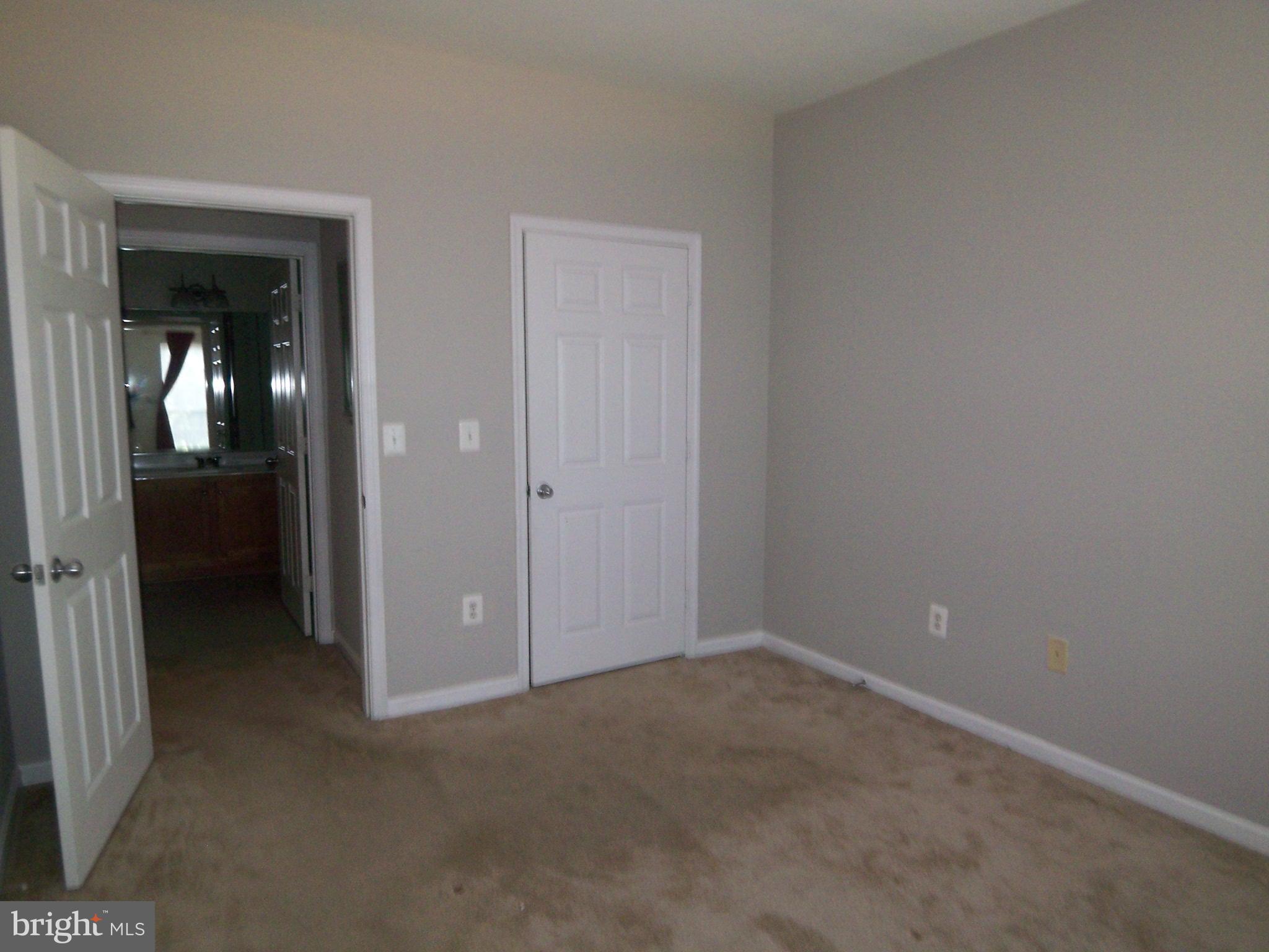 EXCHANGE AT VAN DORN - Residential Lease