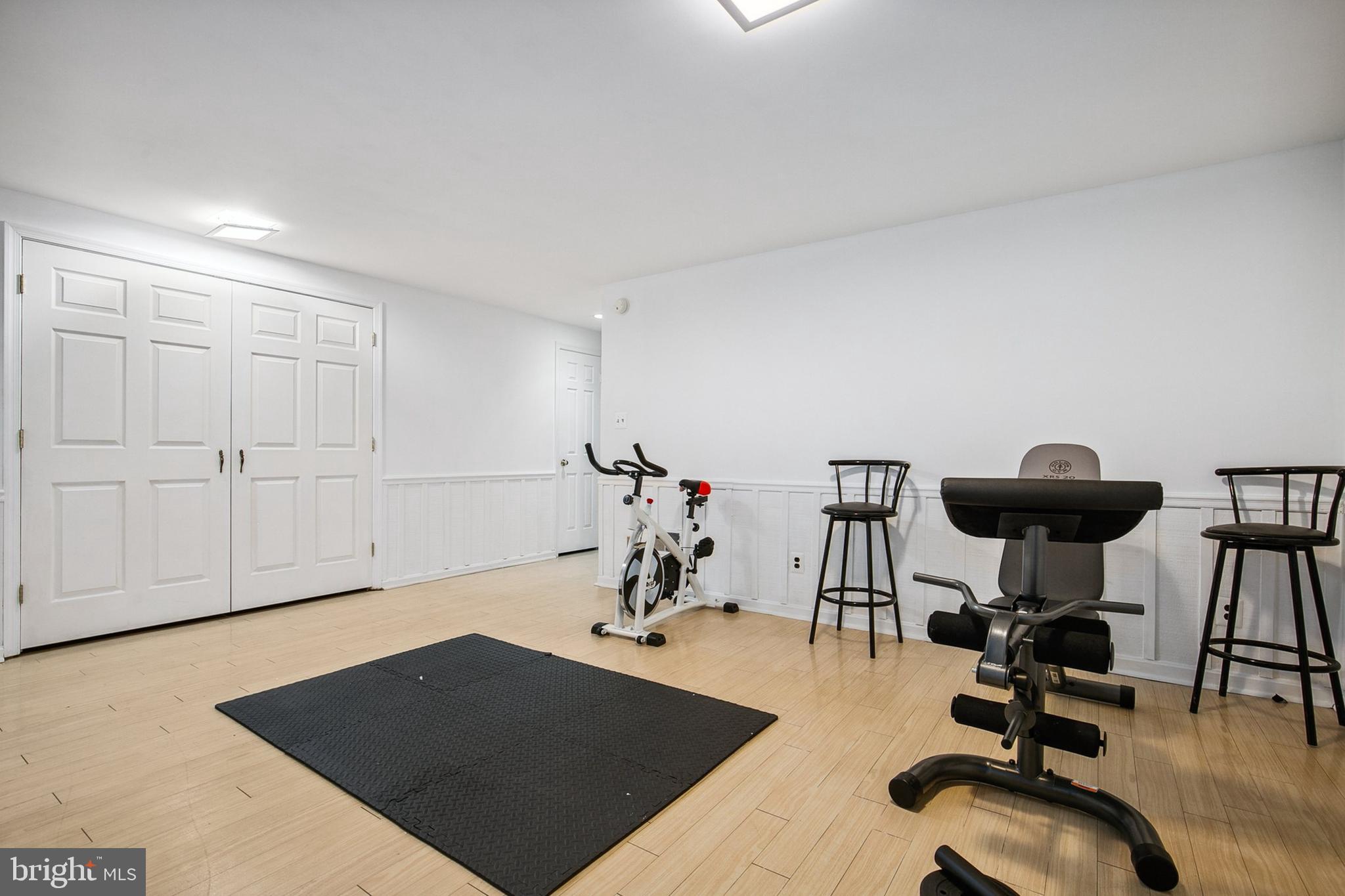 FAIRWAY ISLAND - Residential