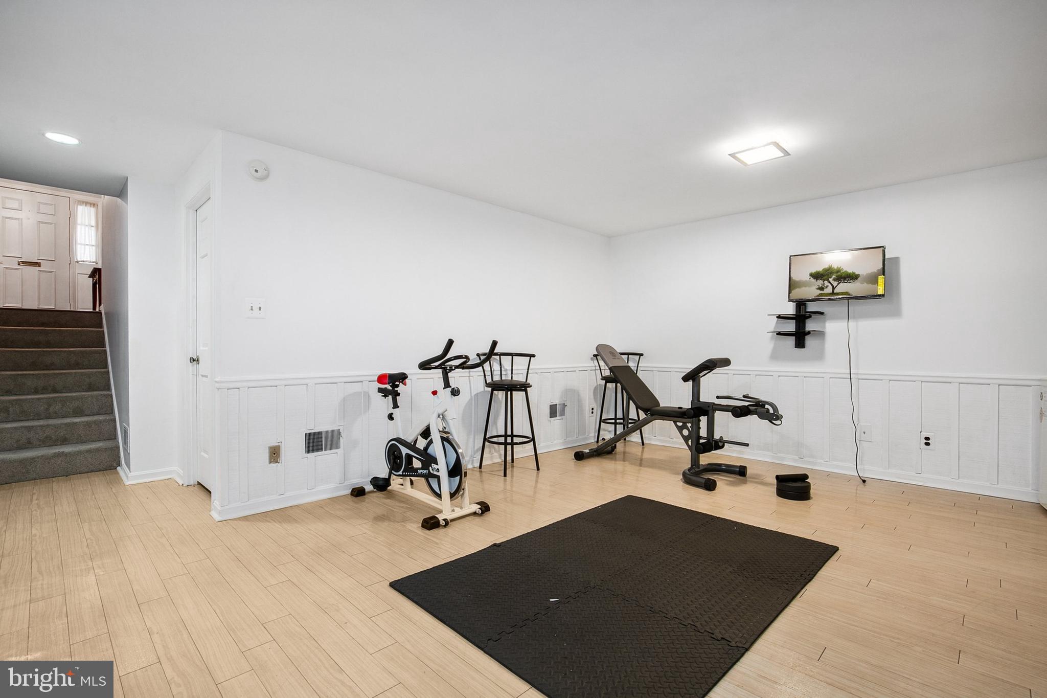 FAIRWAY ISLAND - Residential